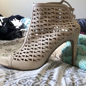LC Lauren Conrad heels